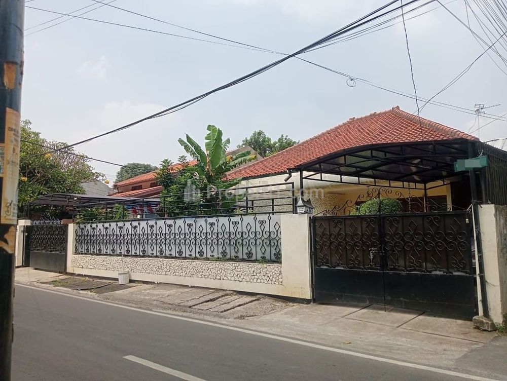 Jual Rumah Lama Bagus di Area Pejaten Barat Kota Jakarta Selatan