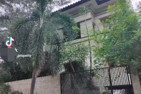 Jual Rumah Siap Huni 4 Lantai, Belakang RS Harapan Kita, Akses Jalan Lebar, Tenang, di Tengah Kota, Jatipulo, Palmerah, Jakarta Barat