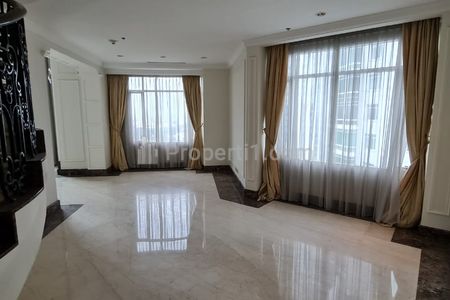 For Sale Apartment Penthouse Fourseason Residence Junior 4BR Semi Furnished