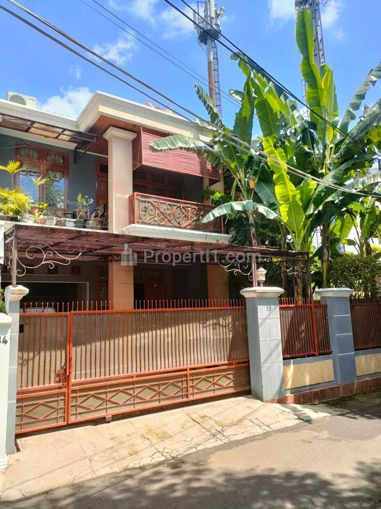 Jual Rumah Tulodong Luas Tanah 182, Bangunan 204, Dua Lantai, Dekat SCBD, Senopati, Gunawarman, Kebayoran Baru, Jakarta Selatan
