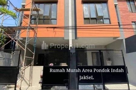 Dijual Rumah 3 Lantai Siap Huni 3 Menit ke Pondok Indah Kebayoran Lama Jakarta Selatan