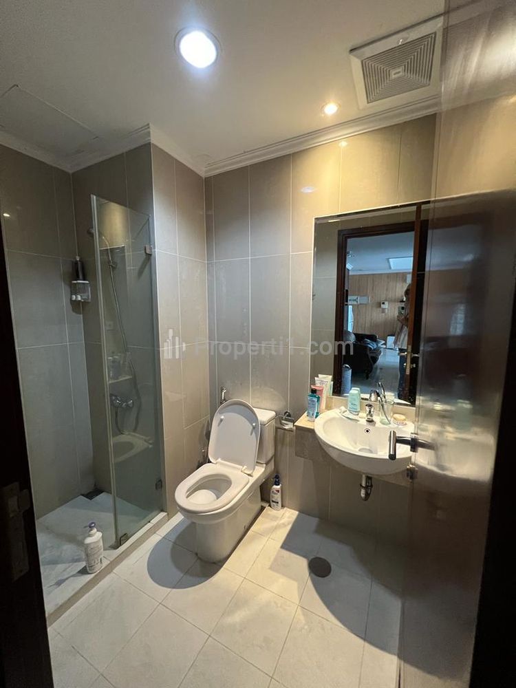 Jual Apartemen Denpasar Residence 2BR Fully Furnished Connect with Kuningan City Mall Jakarta Selatan - BEST FOR INVEST