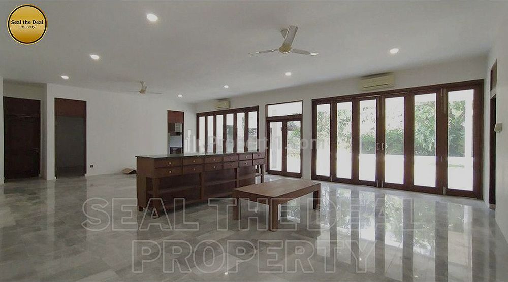 Disewakan Rumah Luas di Cipete/Cilandak/Ampera Jakarta Selatan STD544