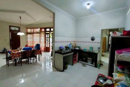 Jual Rumah Mewah 2 Lantai di Wologito Semarang Barat