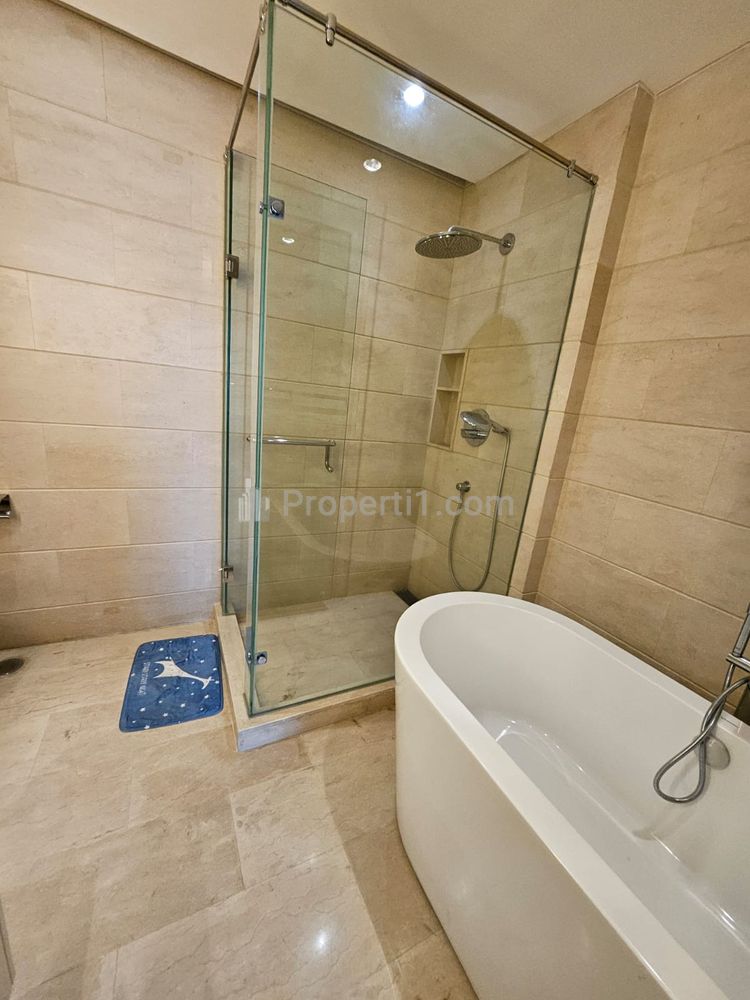 Sewa Apartemen 2+1 BR 126m2 Fully Furnished di La Maison Barito di Jakarta Selatan