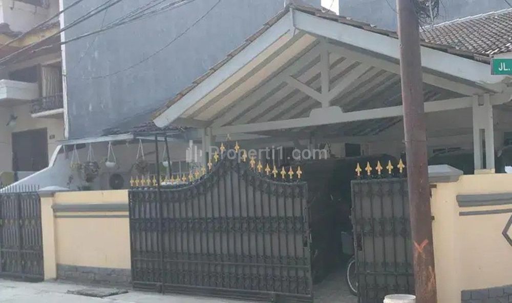 Jual Rumah di Jalan Bellyra Kota Jakarta Utara, Lokasi Strategis