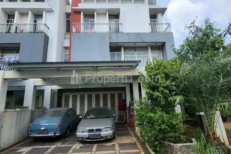 Jual Rumah Mewah Bagus di Komplek Gading Eight Jakarta Utara