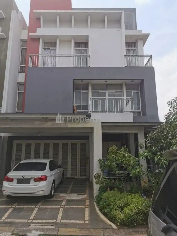 Jual Rumah Mewah Bagus di Komplek Gading Eight Jakarta Utara