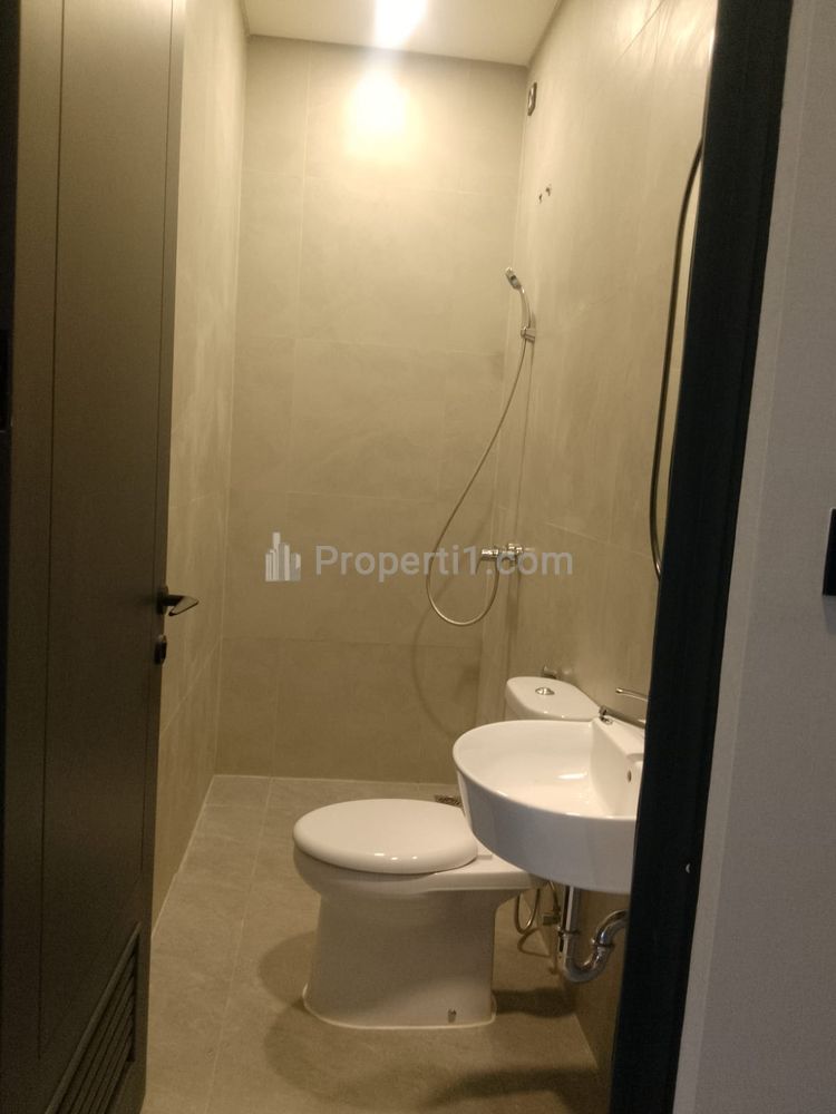 Dijual Rumah 2 Lantai Tipe Parya 2 Kamar Tidur di Sentul Jawa Barat