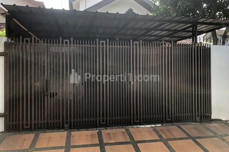 Jual Rumah di Bintaro Tangerang Selatan di Jalan Camar, SHM