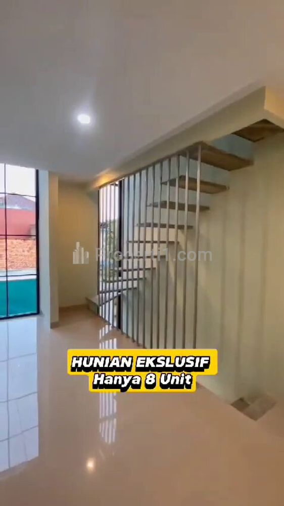 Dijual Rumah 3 Lantai Siap Pakai Lokasi Strategis di Kramatjati Jakarta Timur