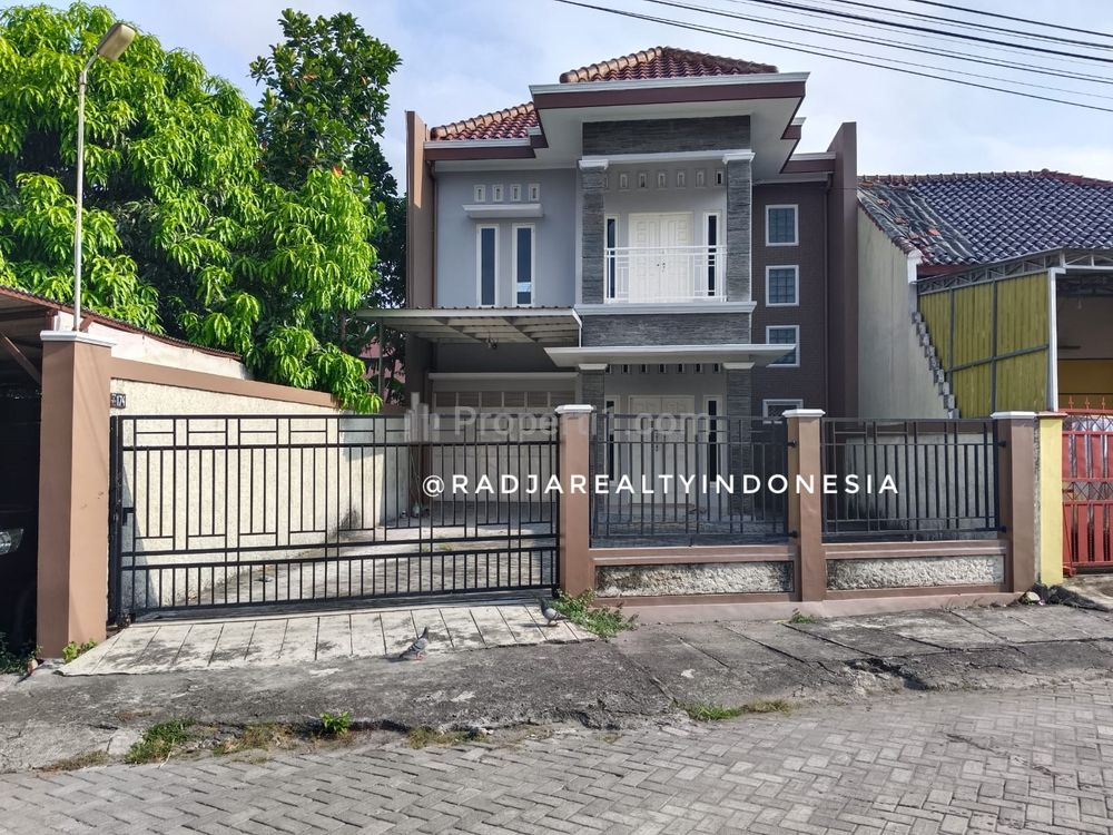 Jual Rumah Modern Minimalis 2 Lantai di Nogotirto Jl. Godean Km 4 Yogyakarta