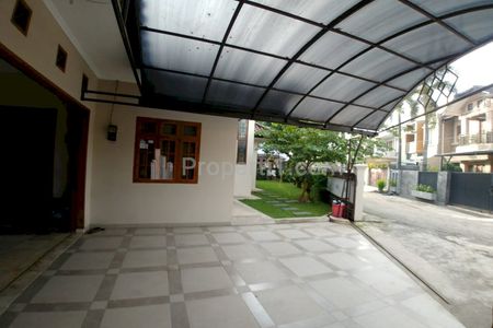 Jual Rumah Strategis Suryalaya Timur Bandung