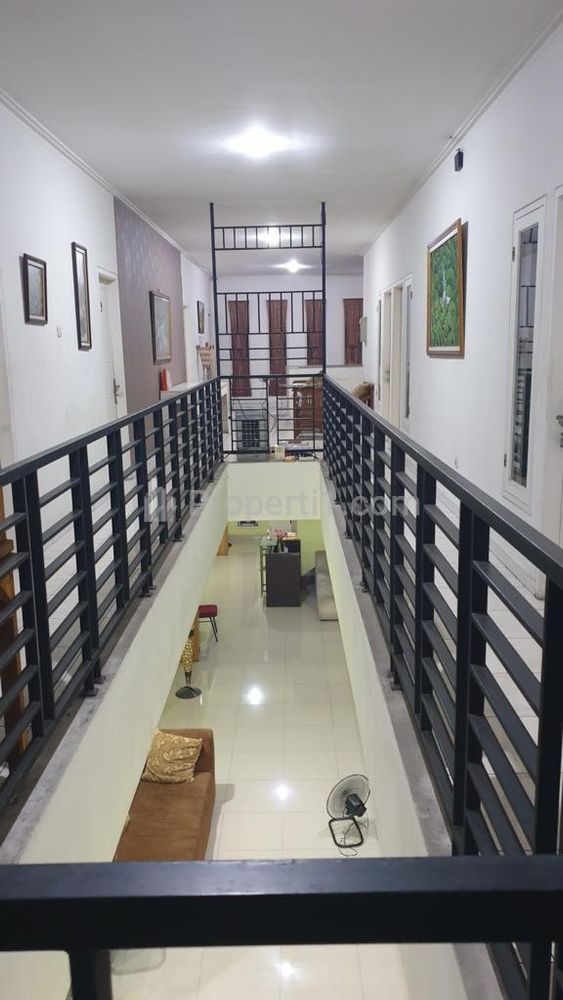 Dijual Rumah Kost di Rawa Buntu Utara BSD, Tangerang