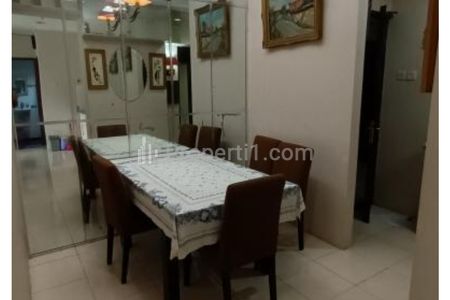 Sewa Apartemen Casablanca Mansion – 3 Bedrooms + 1 Study Room Fully Furnished & Good Unit