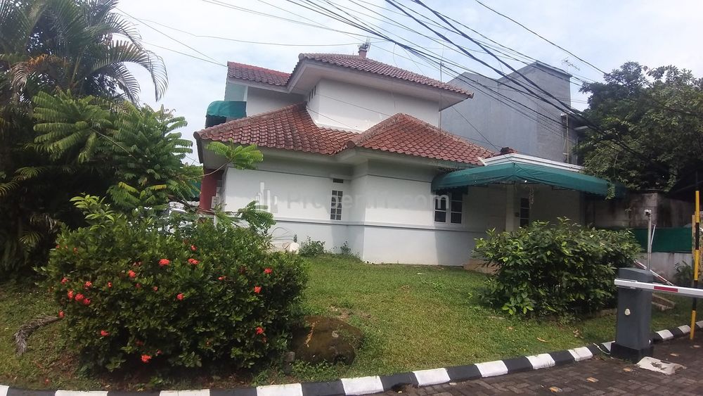 Dijual Rumah Berada Dalam Cluster di Tamansari Persada, Bogor Kota, Hoek, Strategis, Dekat Pintu Tol Yasmin
