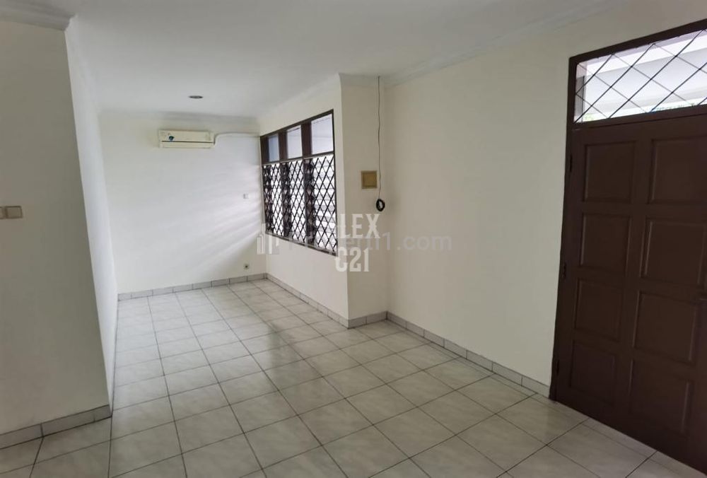 Dijual Rumah di Taman Aries, Kembangan, Jakarta Barat