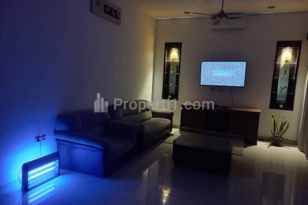 Dijual Rumah 2 Lantai Lokasi Strategis di Sunset Road di Seminyak Badung Bali