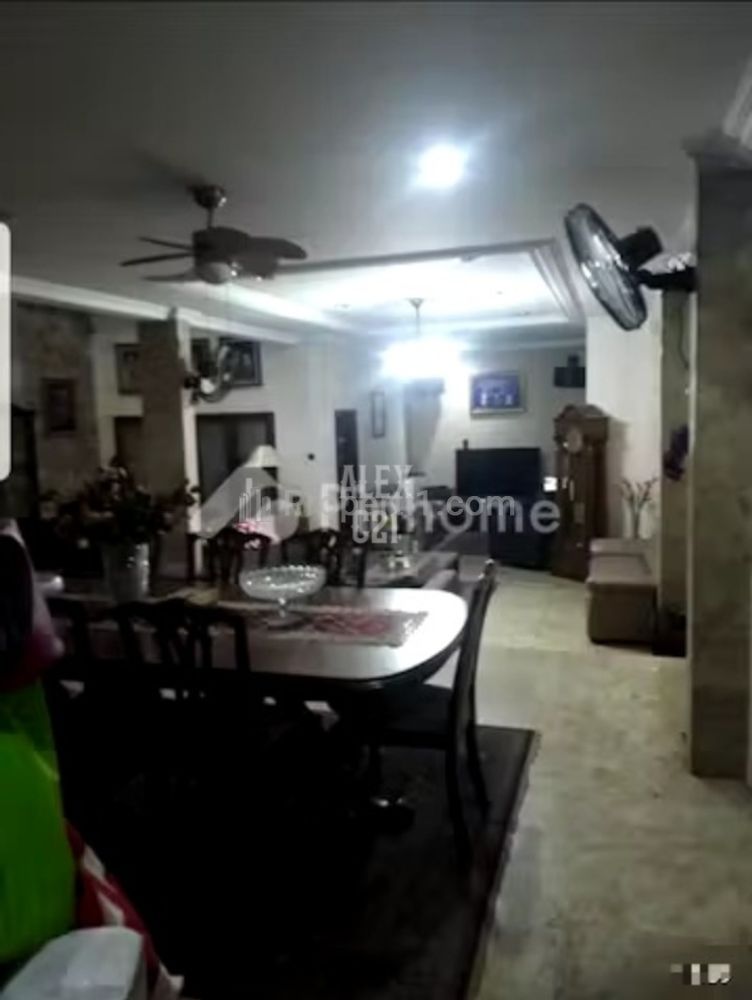 Dijual Rumah Berikut Kost di Kramat Jaya Baru, Johar Baru, Jakarta Pusat