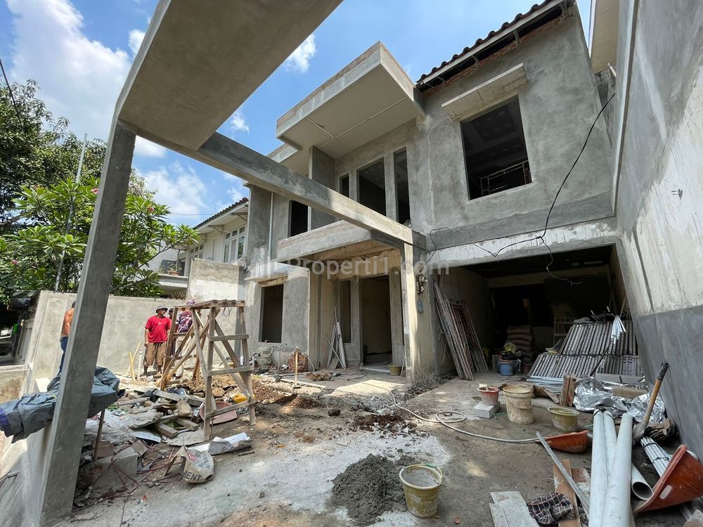 Jual Rumah Brand New Dalam Komplek Dekat Living Plaza Cinere