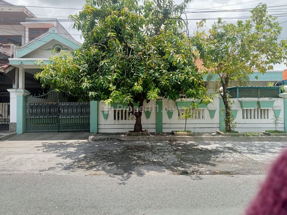 Dijual Rumah di Jemursari Surabaya Selatan, Lokasi Selangkah dari Raya, Siap Huni