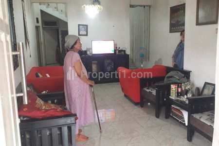 Jual Rumah dalam Komplek Elite di Jatibening Cikunir Bekasi Tanpa Perantara