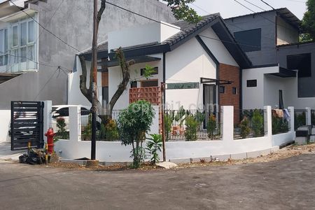 Jual Rumah Hoek Selangkah ke Pintu Tol BSD Griyaloka Sektor 1.1 BSD Luas Tanah 140m2