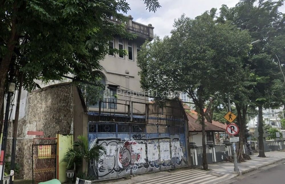 Jual Ruko Kosong Strategis di Area Genteng Surabaya Pusat