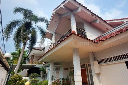 Jual Rumah Mewah dan Siap Huni dengan 5 Kamar Tidur di Cipete, Cilandak, Jakarta Selatan