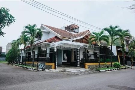 Dijual Turun Harga Rumah di Sulfat Malang, 3 Lantai