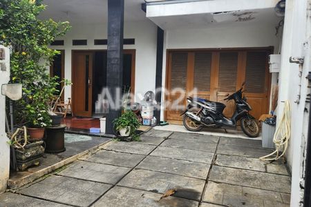 Dijual Rumah Siap Huni Cantik di Cempaka Putih Timur, Jakarta Pusat