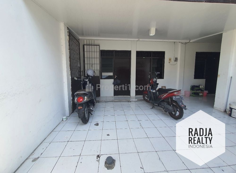 Dijual Kost Murah Strategis 10 Kamar Seputar Outlet Biru Seturan Yogyakarta