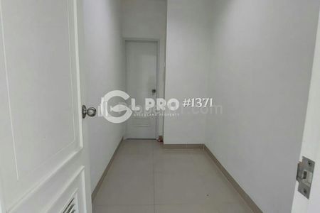 Dijual Apartemen Baru Grand Madison di Tanjung Duren Jakarta Barat - 2+1 BR Semi Furnished