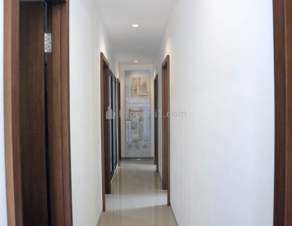 Lorong Luas & Bersih