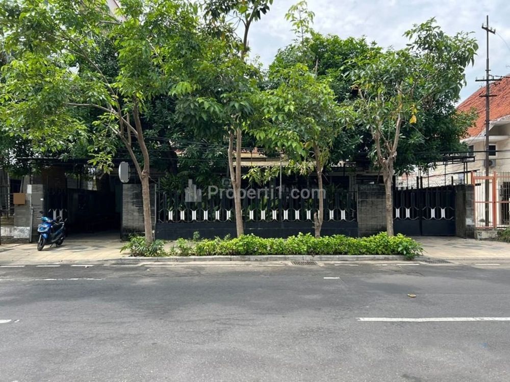 Jual Rumah Cocok untuk Tempat Usaha di Jalan RA Kartini Surabaya Pusat