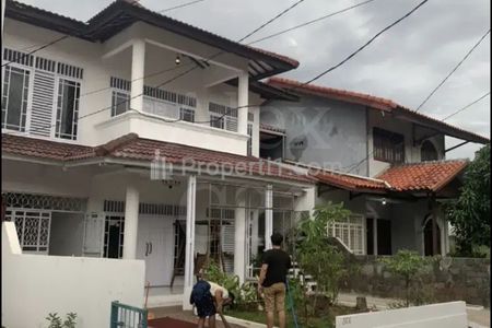 Dijual Rumah Komplek Strategis di Kebayoran Lama Jakarta Selatan