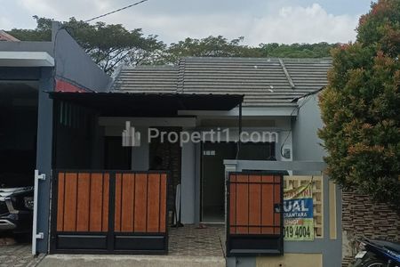 Dijual Rumah Minimalis Full Renov Dekat Pos Security Depan Lapangan Bermain di Bekasi Timur Regency