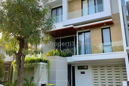 Dijual Rumah Modern Tropis Minimalis Pakuwon Indah Mansion