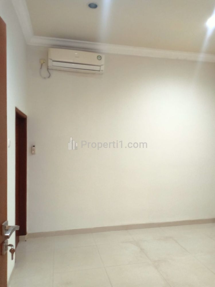 Rumah Disewakan Lokasi Strategis di Pangkalan Jati dekat Kampus UPN Pondok Labu, Jakarta Selatan
