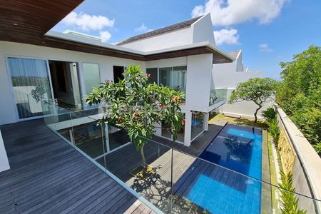 Dijual Rumah 2 Lantai Ready Stock Furnish dan Private Pool di Ungasan Badung Bali