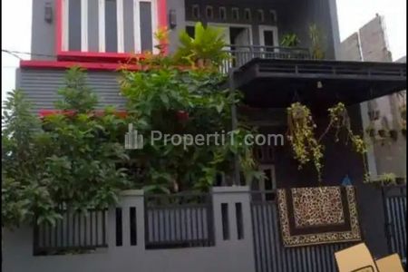 Jual Rumah Modern Daerah Jagakarsa, Jakarta Selatan Tipe 2 Lantai