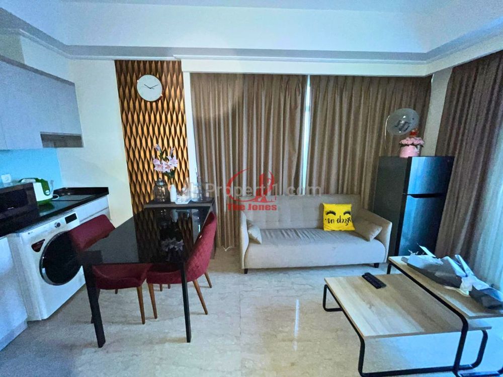 For Rent Apartemen Menteng Park Tower Emerald (Private Lift) - 2 Bedrooms Full Furnished, Dekat TIM, RSCM, Bunda Hospital, dan Kampus UI Salemba