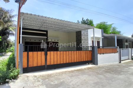 Jual Rumah Baru Siap Huni di Tirtoadi Mlati Sleman Yogyakarta dekat Pasar Cebongan 