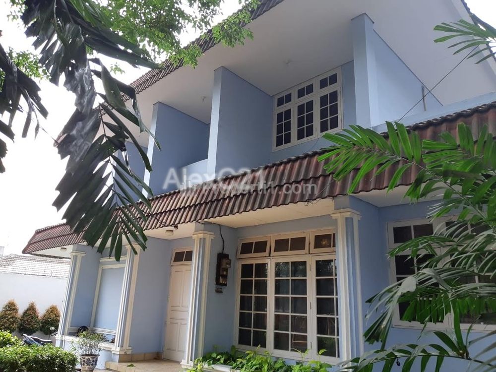 Dijual Rumah Luas dengan Pool di Jl. Bangka, Mampang Prapatan, Jakarta Selatan