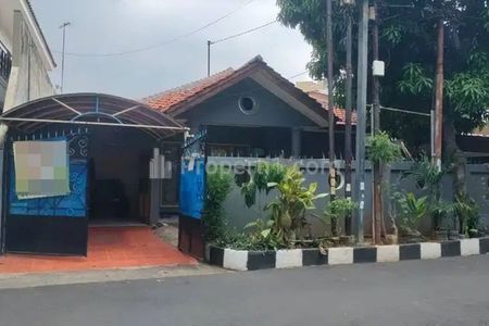 Jual Rumah Lama Siap Dihuni di Tanjung Duren Timur Jakarta Barat