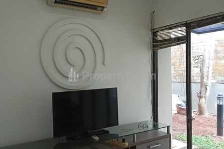 Disewakan Apartemen 2+1 BEDROOMS Full Furnished – COSMO PARK THAMRIN (CBD AREA) Jakarta Pusat