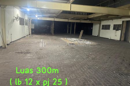 Renter Gudang Ex Percetakan Lama di Surabaya