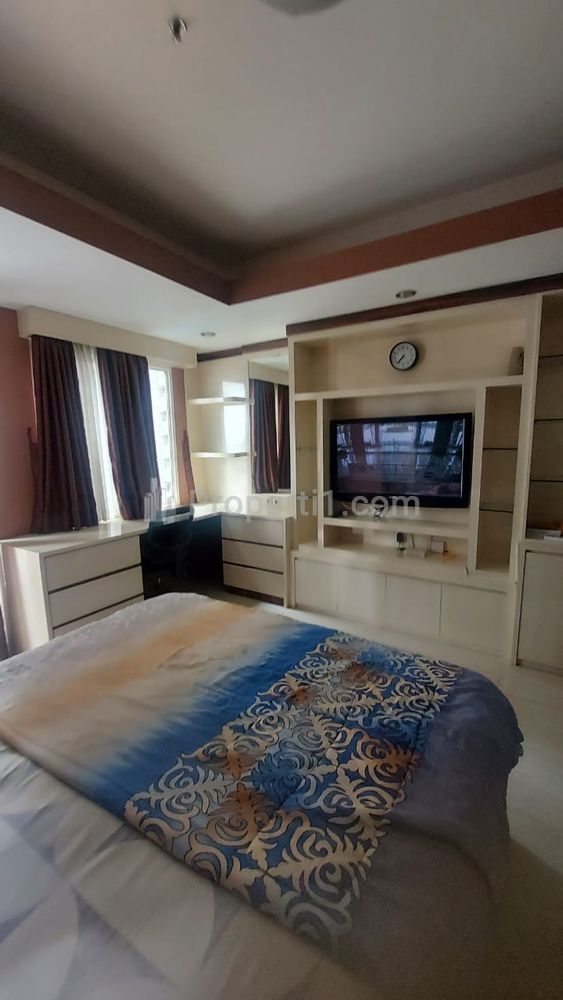 Disewakan Apartemen Royal Mediterania Garden, Studio Furnish Ukuran 26,8 m2