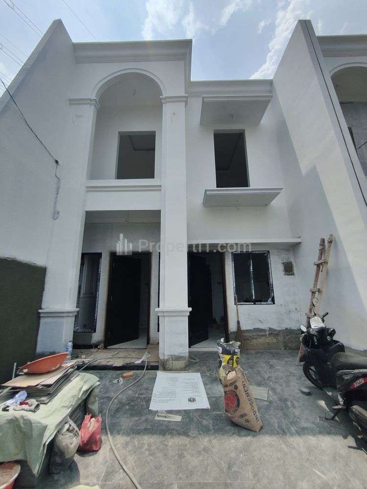 Tampak depan 