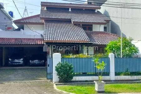 Jual Cepat Rumah di Cikatomas, Bisa Buat Usaha, Dekat Senopati, Gunawarman, SCBD, Senopati, Tendean, Kebayoran Baru, Jakarta Selatan